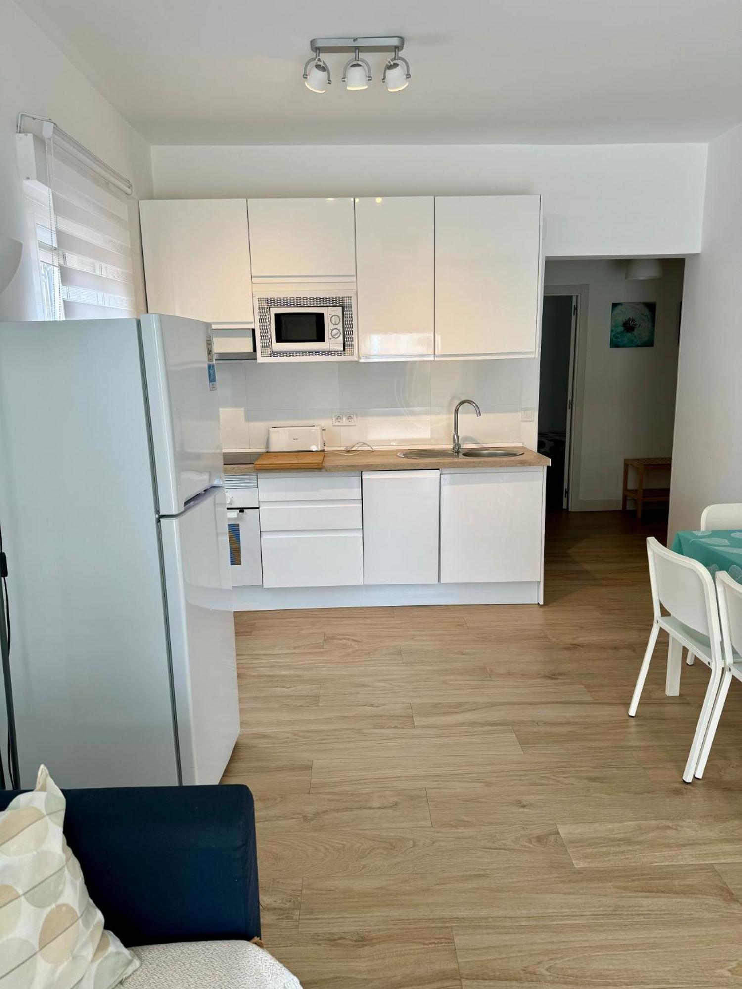 בנידורם Villa Ana Apartments מראה חיצוני תמונה